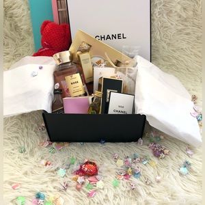 Chanel Perfume (Free Dior Lip Glow Oil & Mystery Clothes)